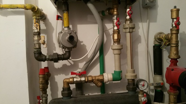 Distribuitor Sinus si Pompe Grundfos 016