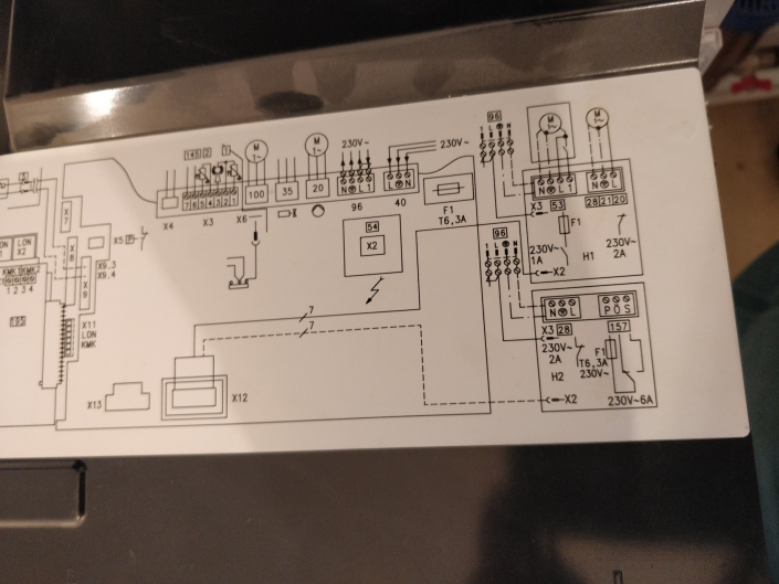 VIESSMANN-VITODENS-200-W-Schematic-001