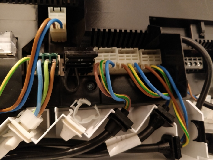 VIESSMANN-VITODENS-200-W-Schematic-002